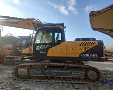 ekskavator yukleyici Hunday 220  22 ton 