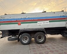 Yanacaq daşıyan maşın